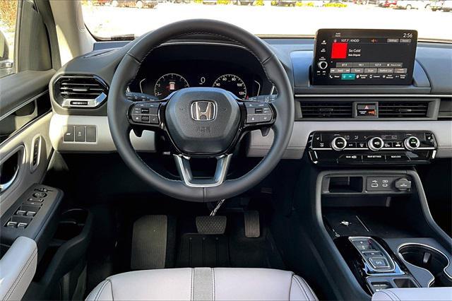 new 2025 Honda Pilot car, priced at $49,405