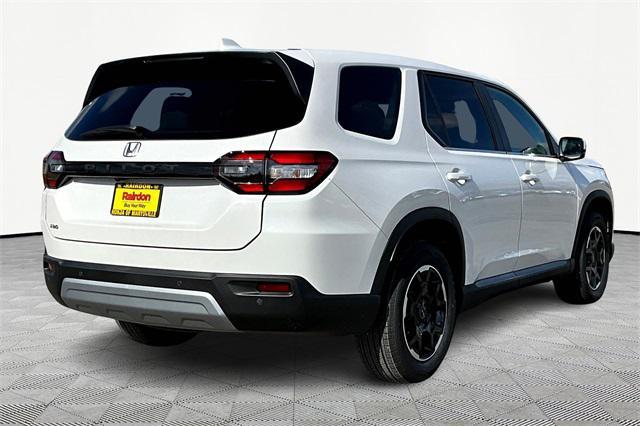 new 2025 Honda Pilot car, priced at $49,405