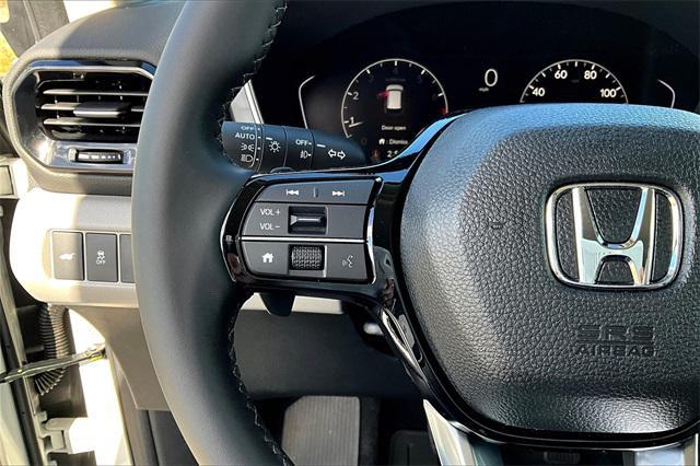 new 2025 Honda Pilot car, priced at $49,405