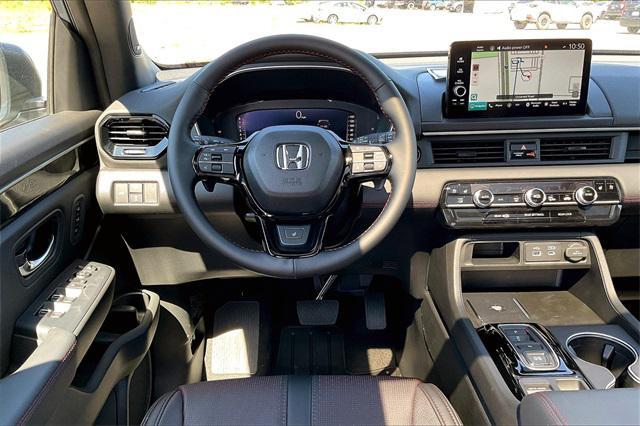 new 2025 Honda Pilot car, priced at $52,150