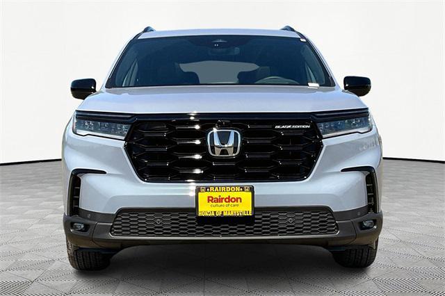 new 2025 Honda Pilot car, priced at $52,150