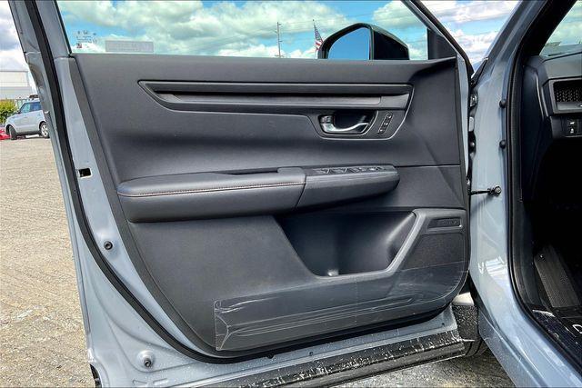 new 2025 Honda CR-V Hybrid car, priced at $37,500