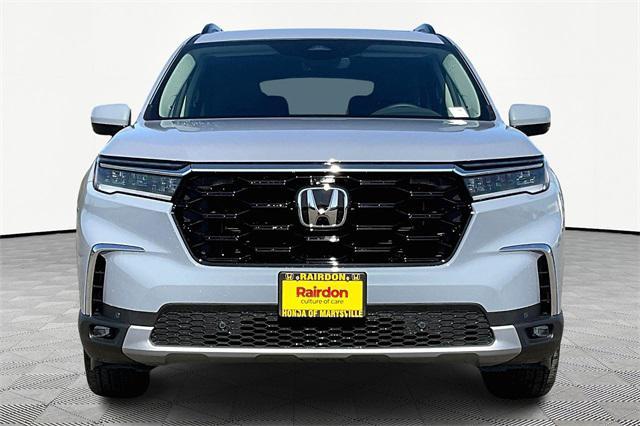 new 2025 Honda Pilot car, priced at $51,450