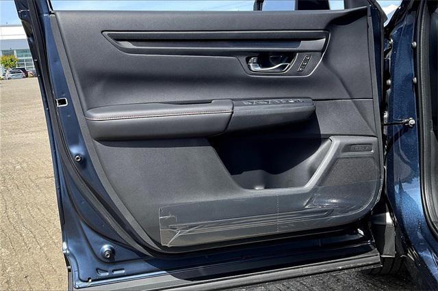 new 2025 Honda CR-V Hybrid car, priced at $40,545