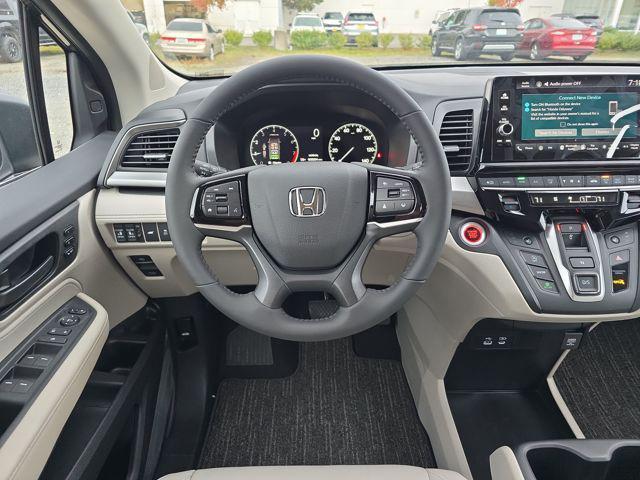 new 2026 Honda Odyssey car, priced at $44,290