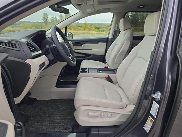 new 2026 Honda Odyssey car, priced at $44,290