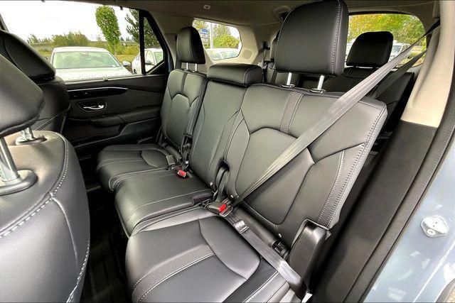 new 2025 Honda Pilot car, priced at $53,450