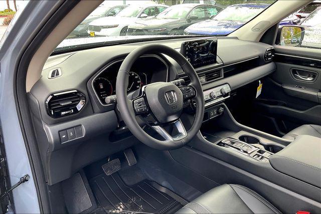 new 2025 Honda Pilot car, priced at $53,450