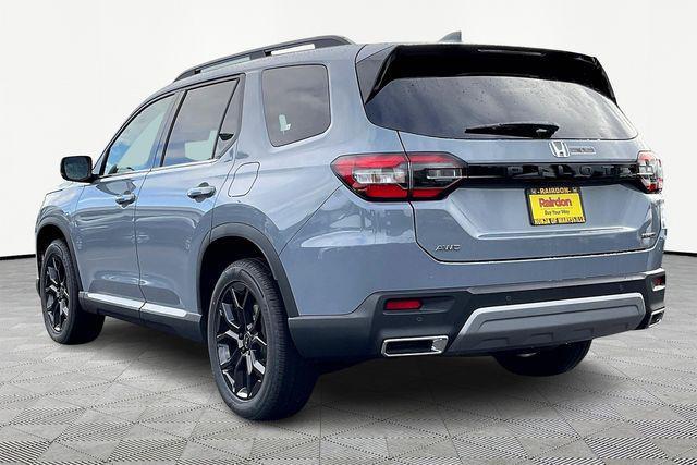 new 2025 Honda Pilot car, priced at $53,450