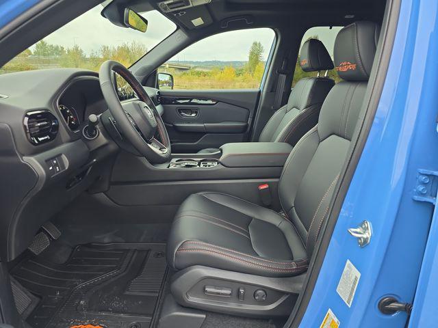 new 2025 Honda Pilot car, priced at $51,350