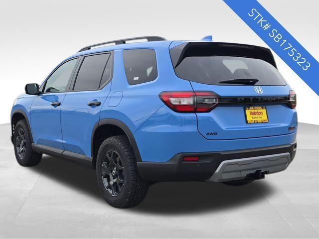 new 2025 Honda Pilot car, priced at $51,350