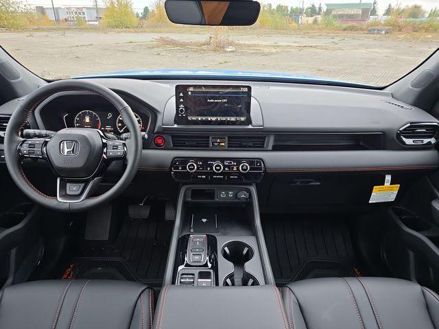 new 2025 Honda Pilot car, priced at $51,350