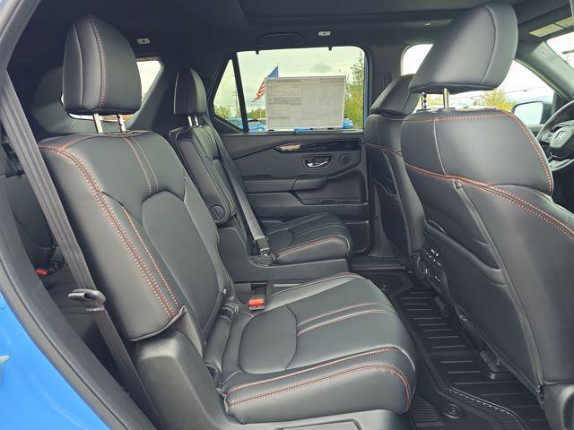 new 2025 Honda Pilot car, priced at $51,350