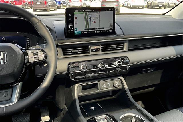 new 2025 Honda Pilot car, priced at $54,530