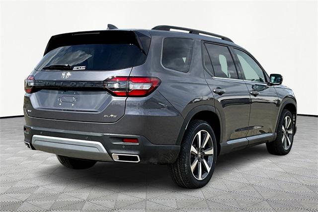 new 2025 Honda Pilot car, priced at $54,530