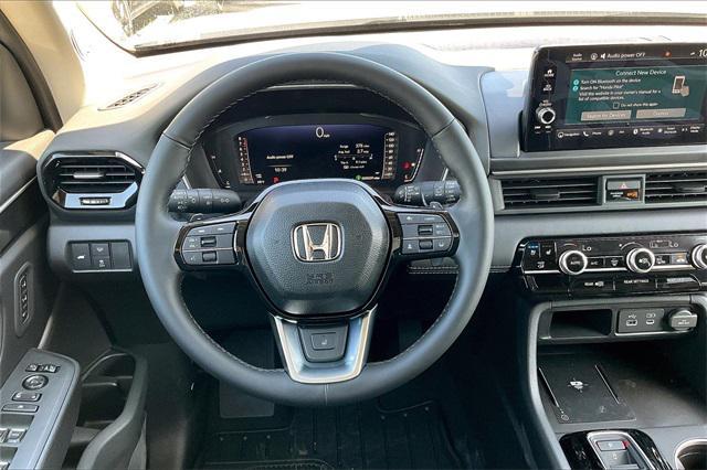 new 2025 Honda Pilot car, priced at $54,985