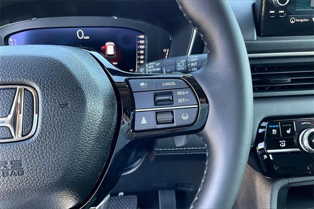 new 2025 Honda Pilot car, priced at $54,985