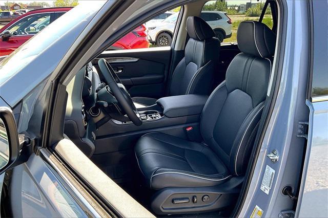 new 2025 Honda Pilot car, priced at $54,985