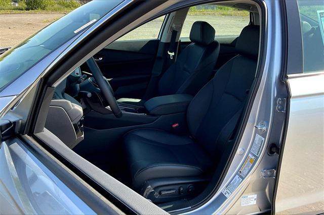 new 2025 Honda Accord Hybrid car, priced at $40,450