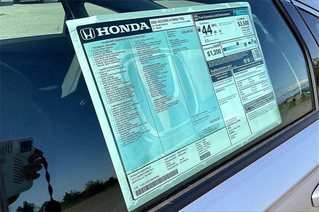 new 2025 Honda Accord Hybrid car, priced at $40,450