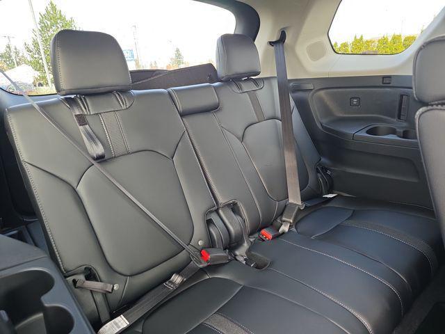 new 2025 Honda Pilot car, priced at $49,595