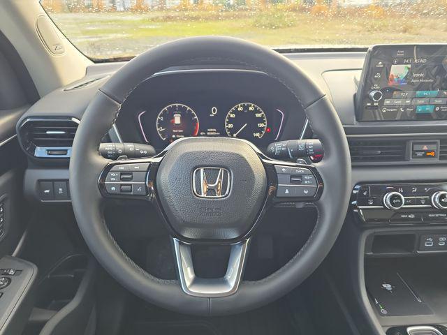 new 2025 Honda Pilot car, priced at $49,595