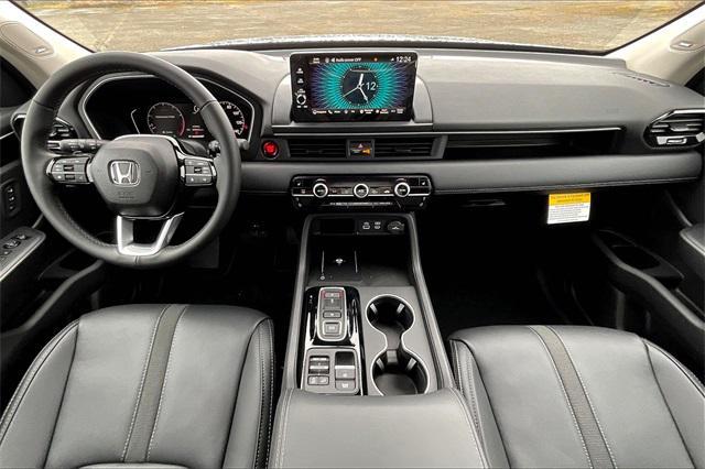 new 2025 Honda Pilot car, priced at $53,800