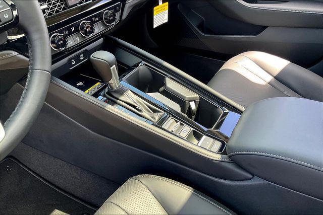 new 2025 Honda Accord Hybrid car, priced at $40,450