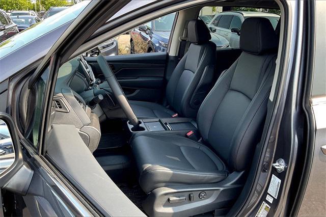 new 2025 Honda Odyssey car, priced at $43,670