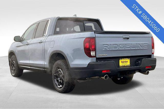 new 2025 Honda Ridgeline car, priced at $40,000
