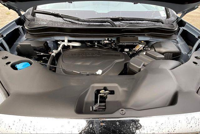 new 2025 Honda Ridgeline car, priced at $40,000