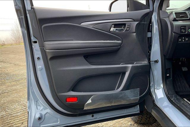 new 2025 Honda Ridgeline car, priced at $40,000