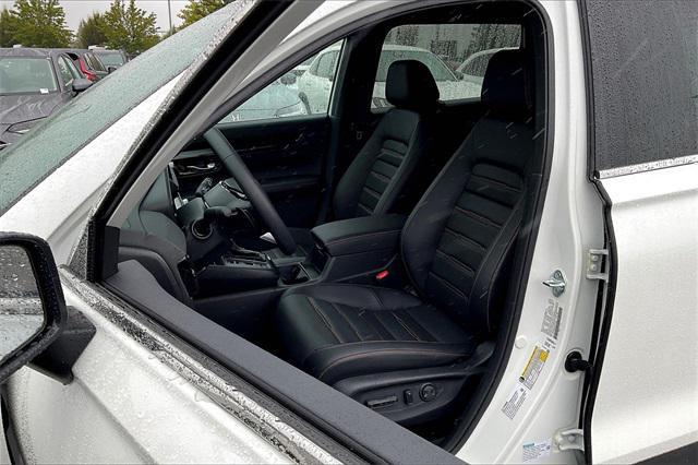 new 2025 Honda CR-V Hybrid car, priced at $42,950