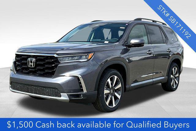 new 2025 Honda Pilot car, priced at $53,075