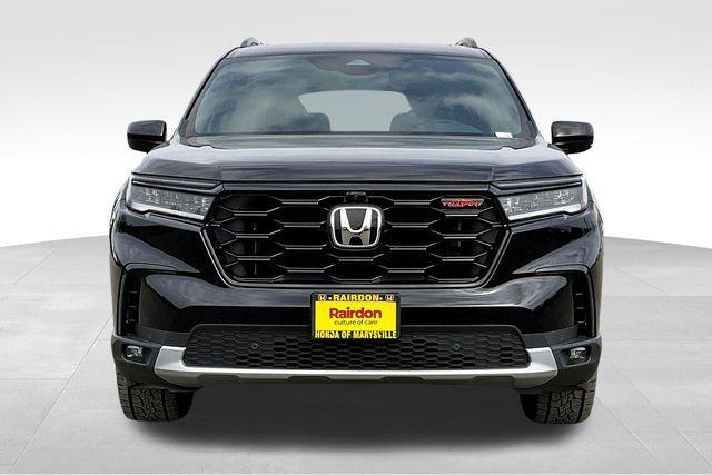 new 2025 Honda Pilot car, priced at $49,395