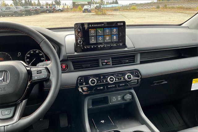 new 2025 Honda Pilot car, priced at $49,395