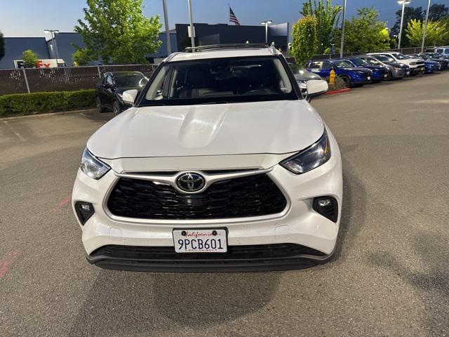 used 2023 Toyota Highlander car, priced at $37,500