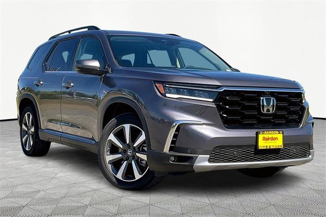 new 2025 Honda Pilot car, priced at $55,465