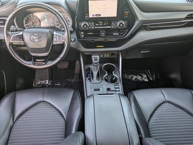 used 2023 Toyota Highlander car, priced at $35,499