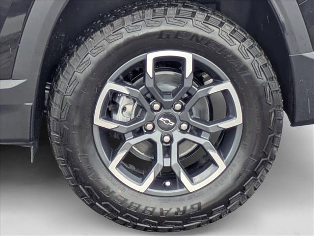 new 2026 Chevrolet Equinox car, priced at $32,702