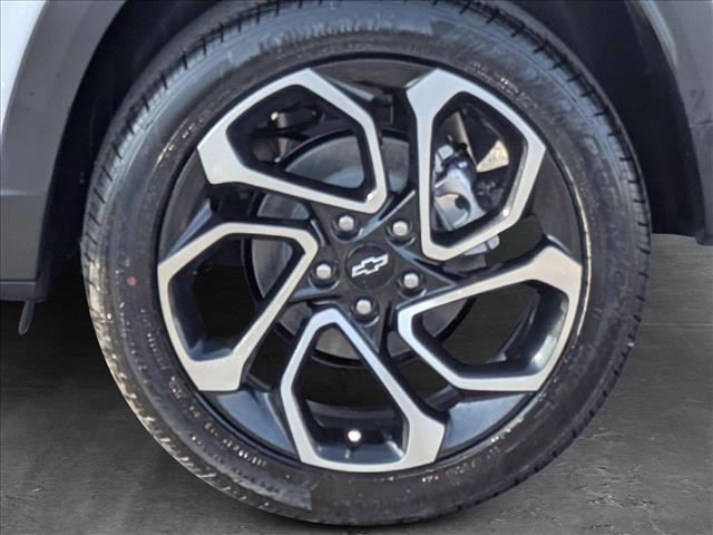new 2025 Chevrolet Trax car, priced at $27,835