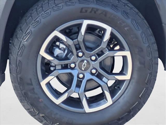 new 2026 Chevrolet Equinox car, priced at $32,495
