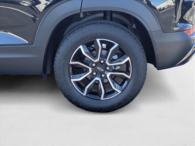 new 2025 Chevrolet TrailBlazer car, priced at $28,355