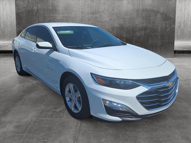 new 2024 Chevrolet Malibu car, priced at $23,445