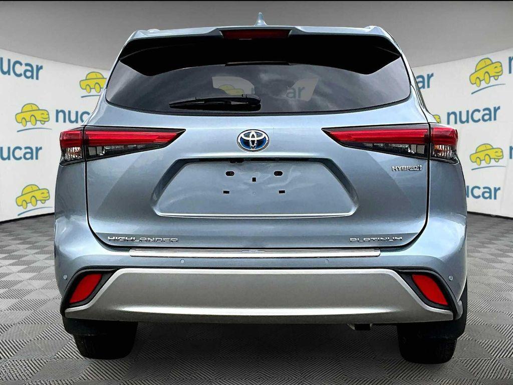 used 2021 Toyota Highlander Hybrid car, priced at $35,798