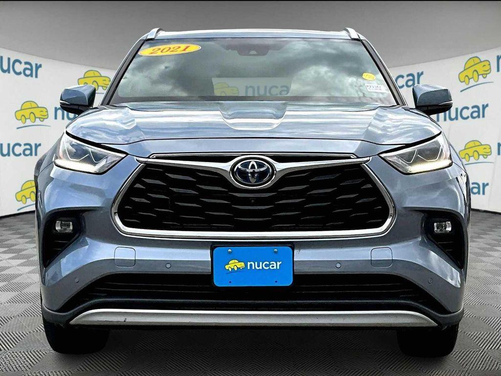 used 2021 Toyota Highlander Hybrid car, priced at $35,798