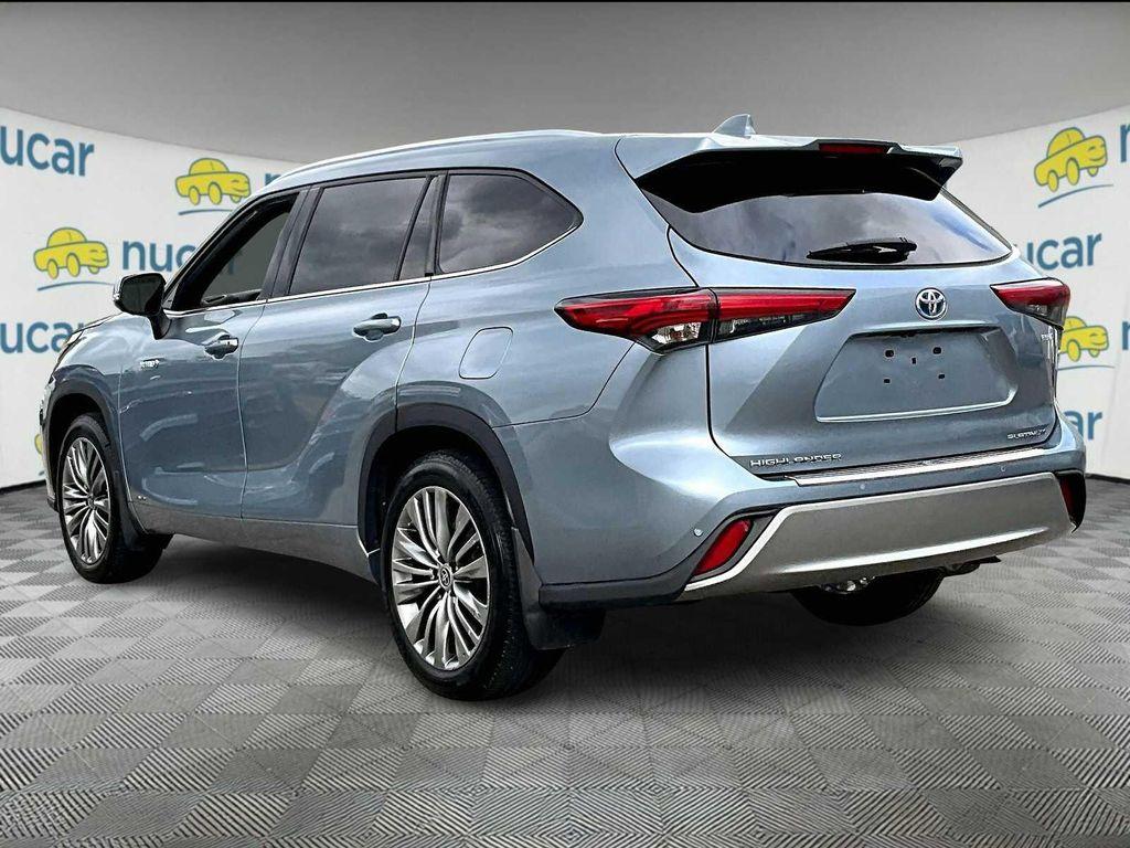 used 2021 Toyota Highlander Hybrid car, priced at $35,798