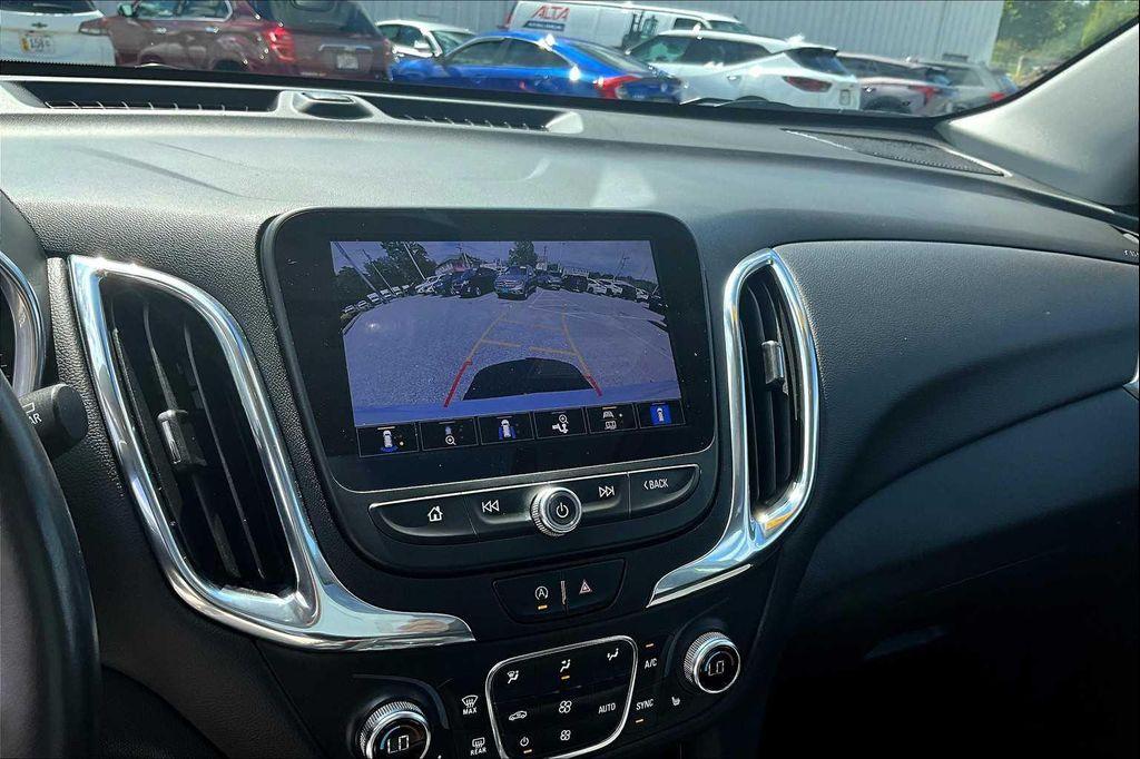 used 2022 Chevrolet Equinox car, priced at $23,500