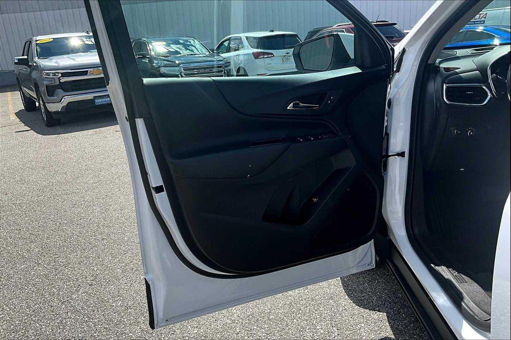 used 2022 Chevrolet Equinox car, priced at $23,500