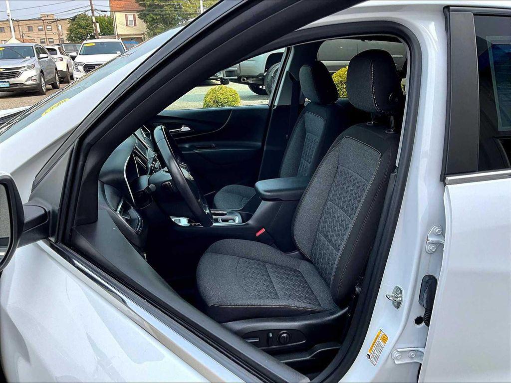 used 2022 Chevrolet Equinox car, priced at $22,630